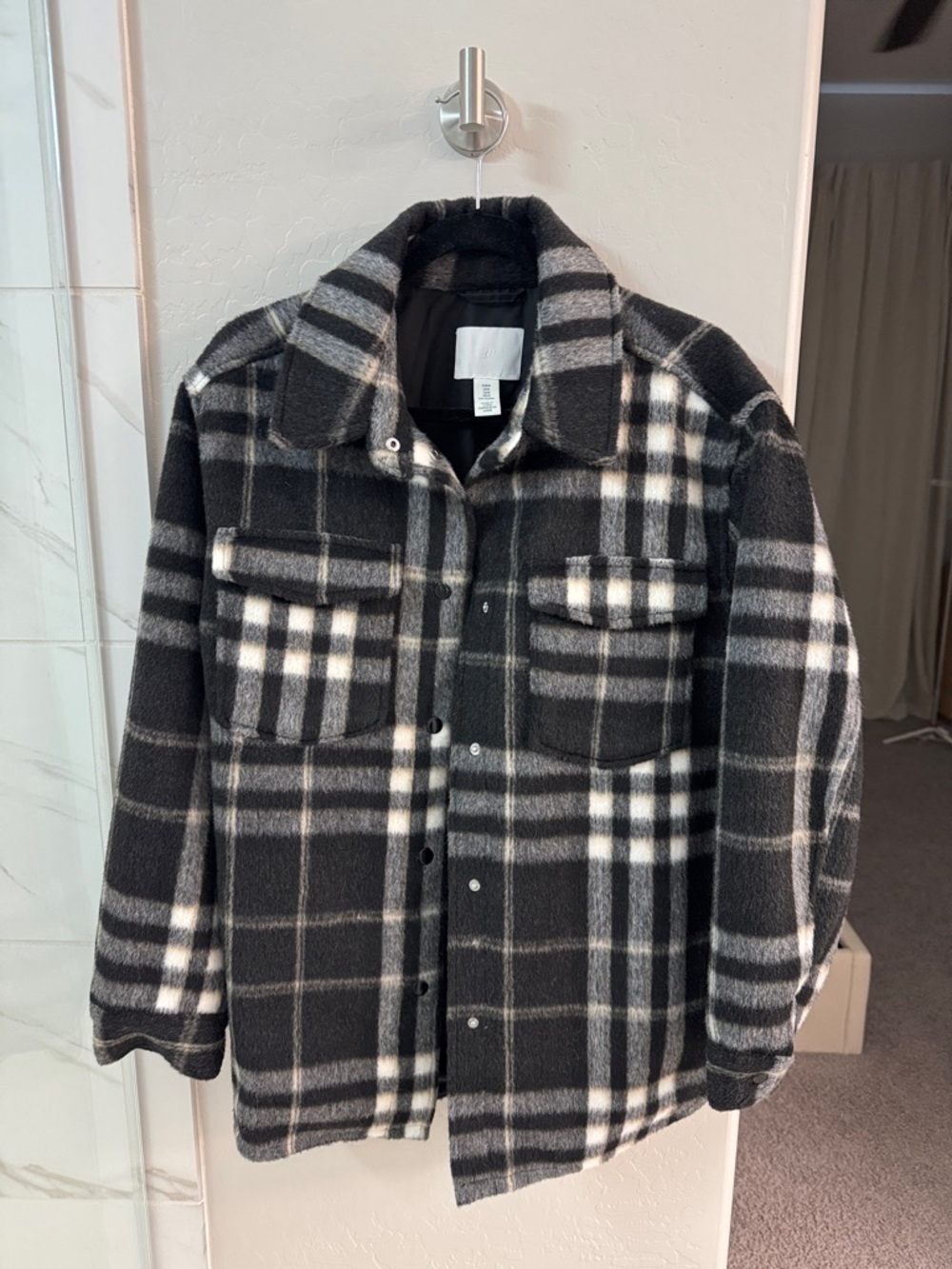 Black & White Plaid Button-Up Jacket